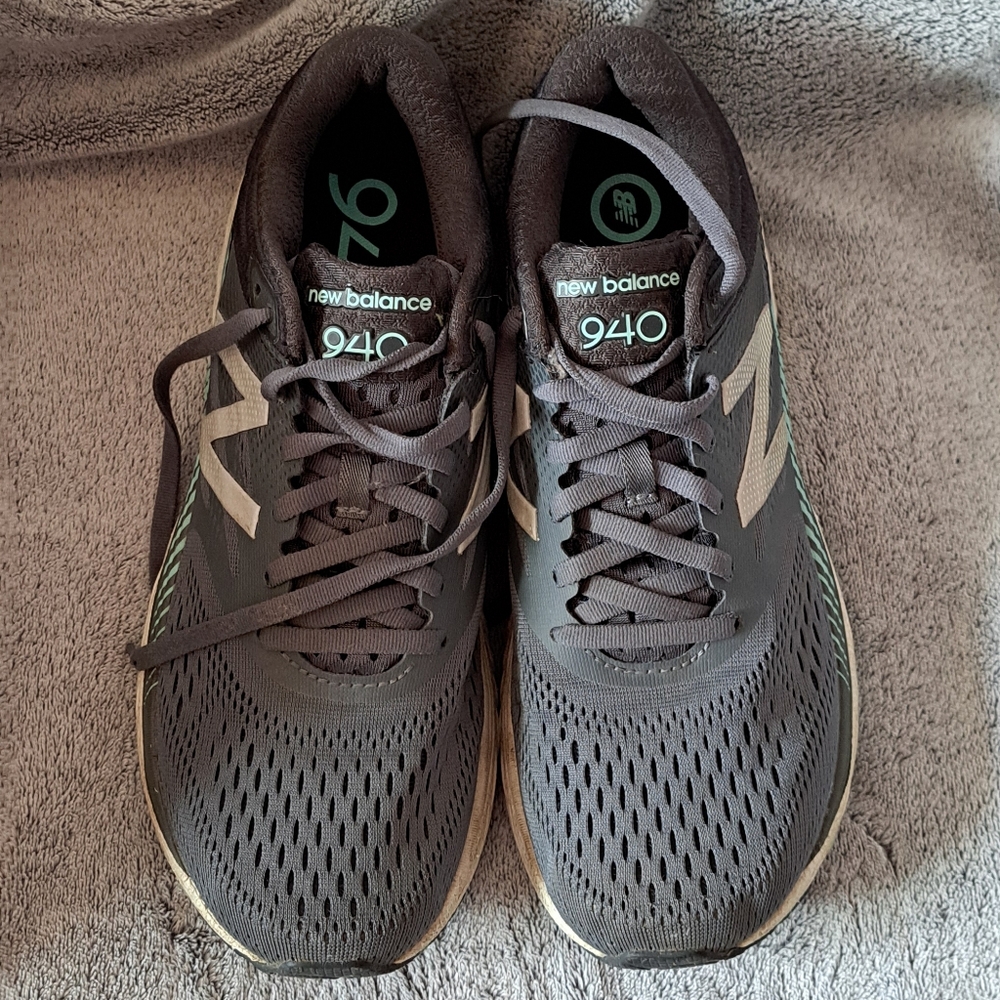 New Balance Women's Charcoal Athletic Shoes